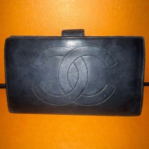 Chanel
chanel Black Leather Vintage Timeless CC French Wallet *Flawed Gem 💎 *